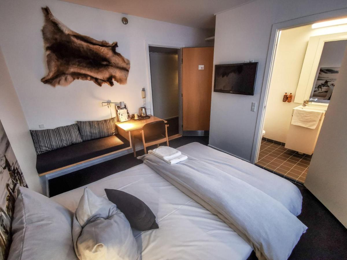 Hotel Sisimiut Bagian luar foto