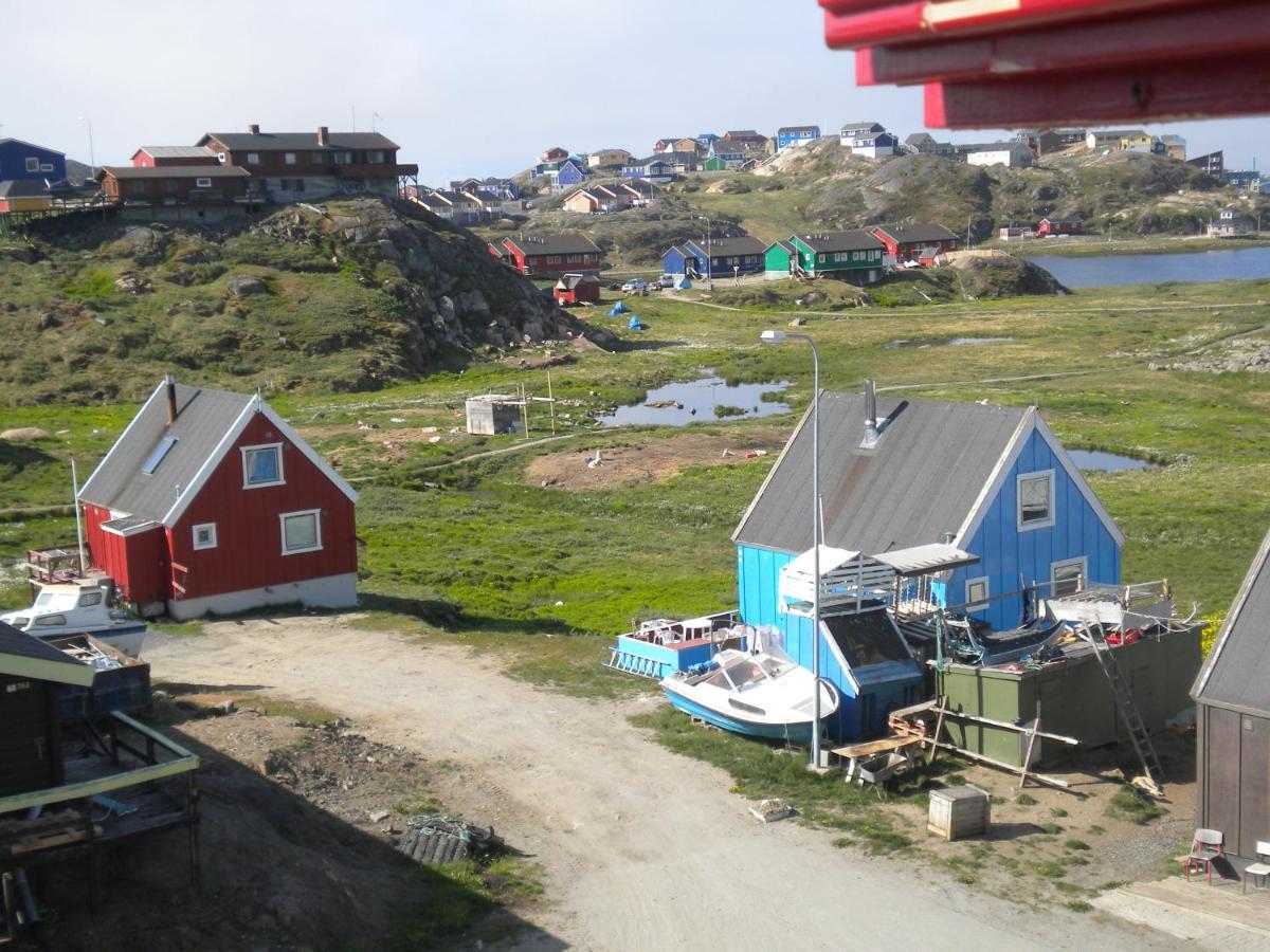 Hotel Sisimiut Bagian luar foto