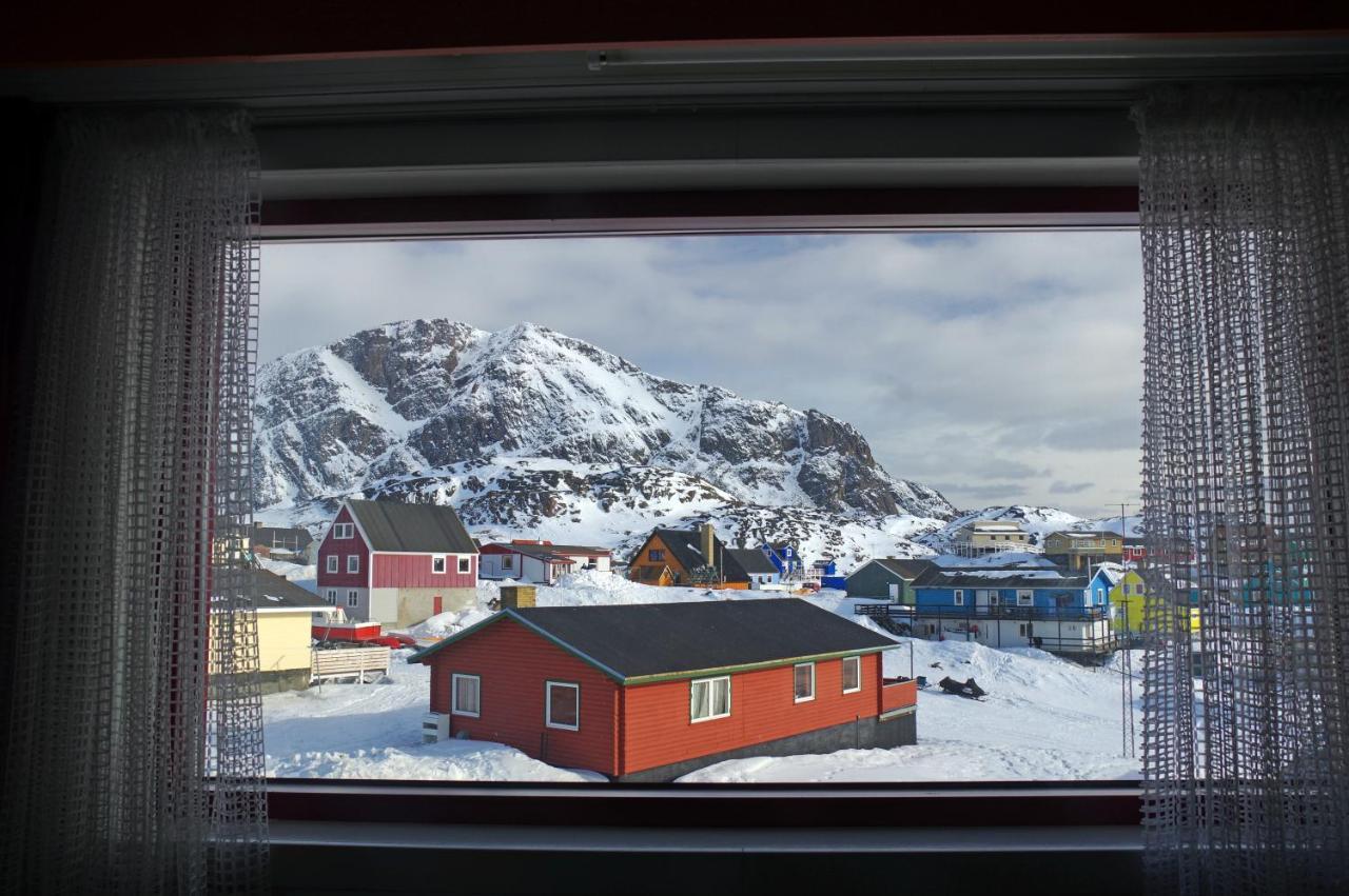 Hotel Sisimiut Bagian luar foto