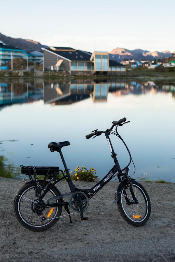 Hotel Sisimiut Bagian luar foto